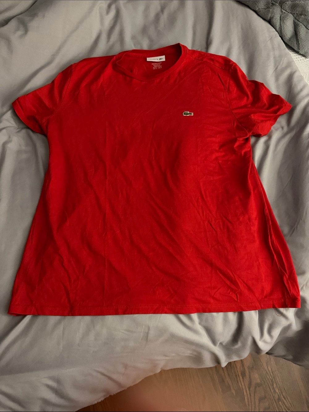 Lacoste Red Short Sleeve Tee with size men’s L large -runs small t-shirt